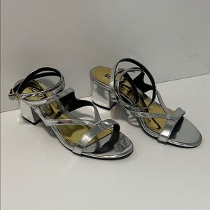 Schutz Stephanie Block Heel Sandal -  Women’s 7.5